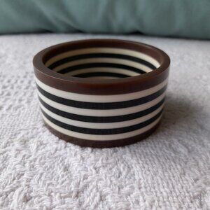 Vintage Plastic Bangle Bracelet Striped Brown Black White Straight